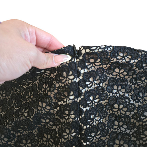 DVF Cindy Top Acorn Lace Black/Nude Size: 4 - Picture 3 of 4
